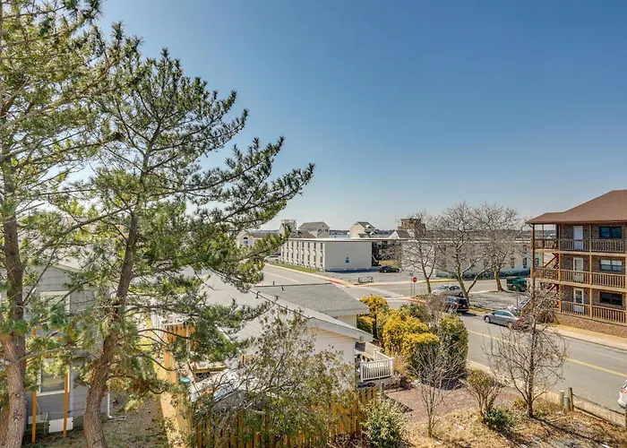 Bright & Airy Condo: Walk To Beach/boardwalk! *